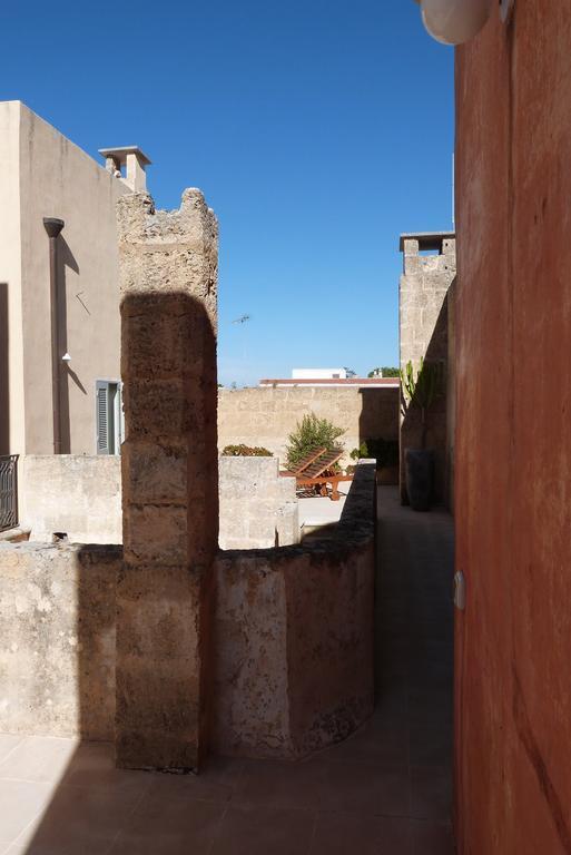 Palazzo Morisco Bed & Breakfast Gagliano del Capo Bagian luar foto